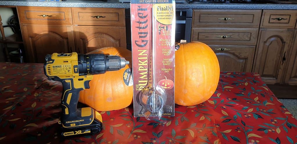 Pumpking drill and gutter
