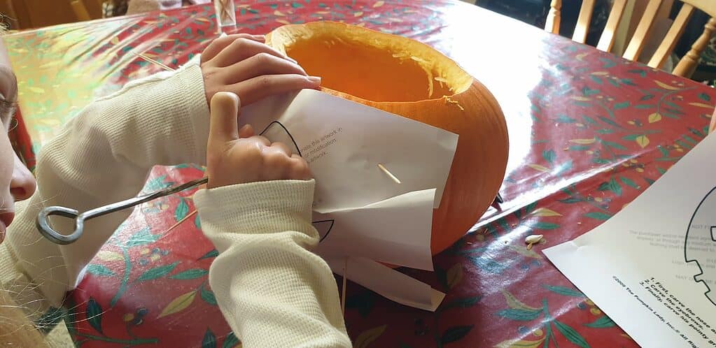 Tranferring the stencil pattern to the pumpkin 1