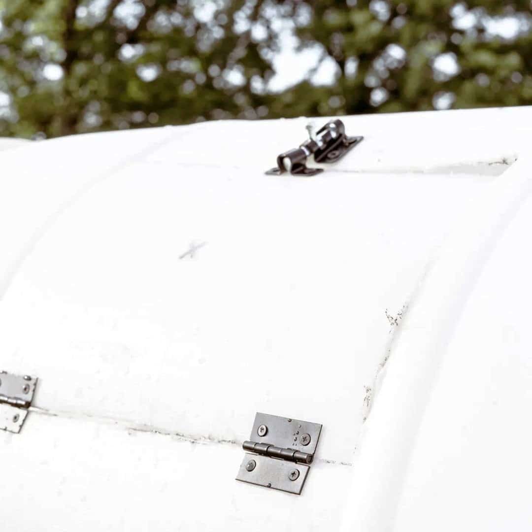 Diy compost tumbler from a white plastic barrel 2 761