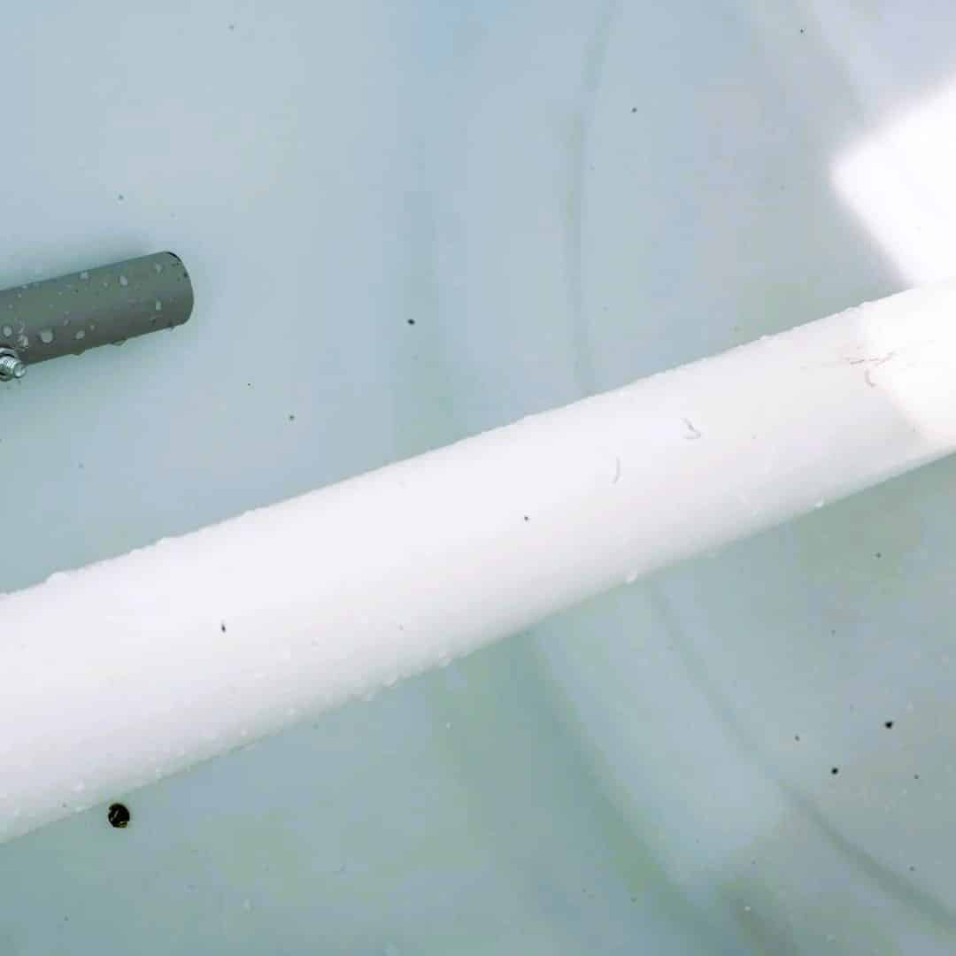 Diy compost tumbler from a white plastic barrel 3 762